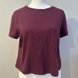 Universal Thread Short Sleeve Burgundy Tee